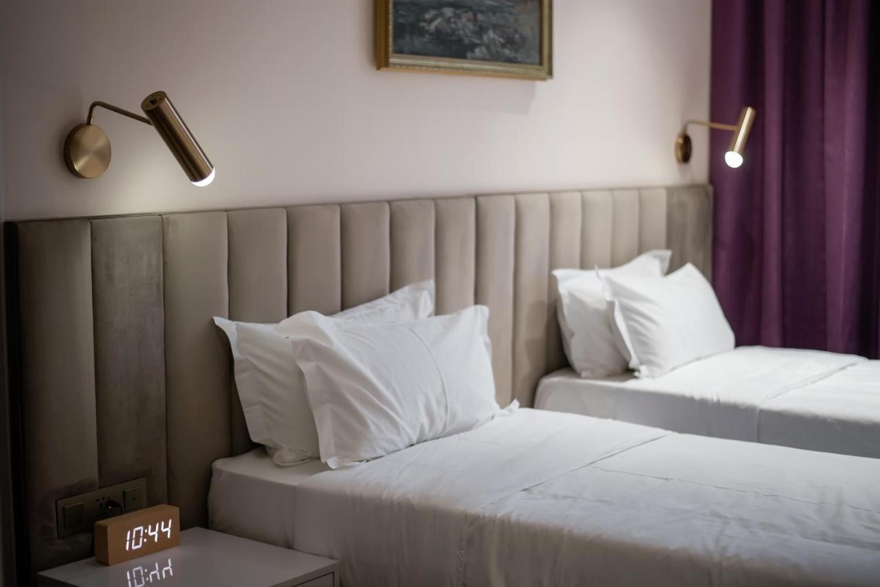 Orient Hotel בישקק מראה חיצוני תמונה