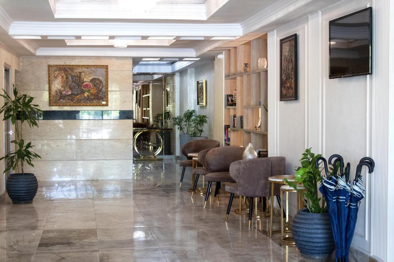 Orient Hotel בישקק מראה חיצוני תמונה