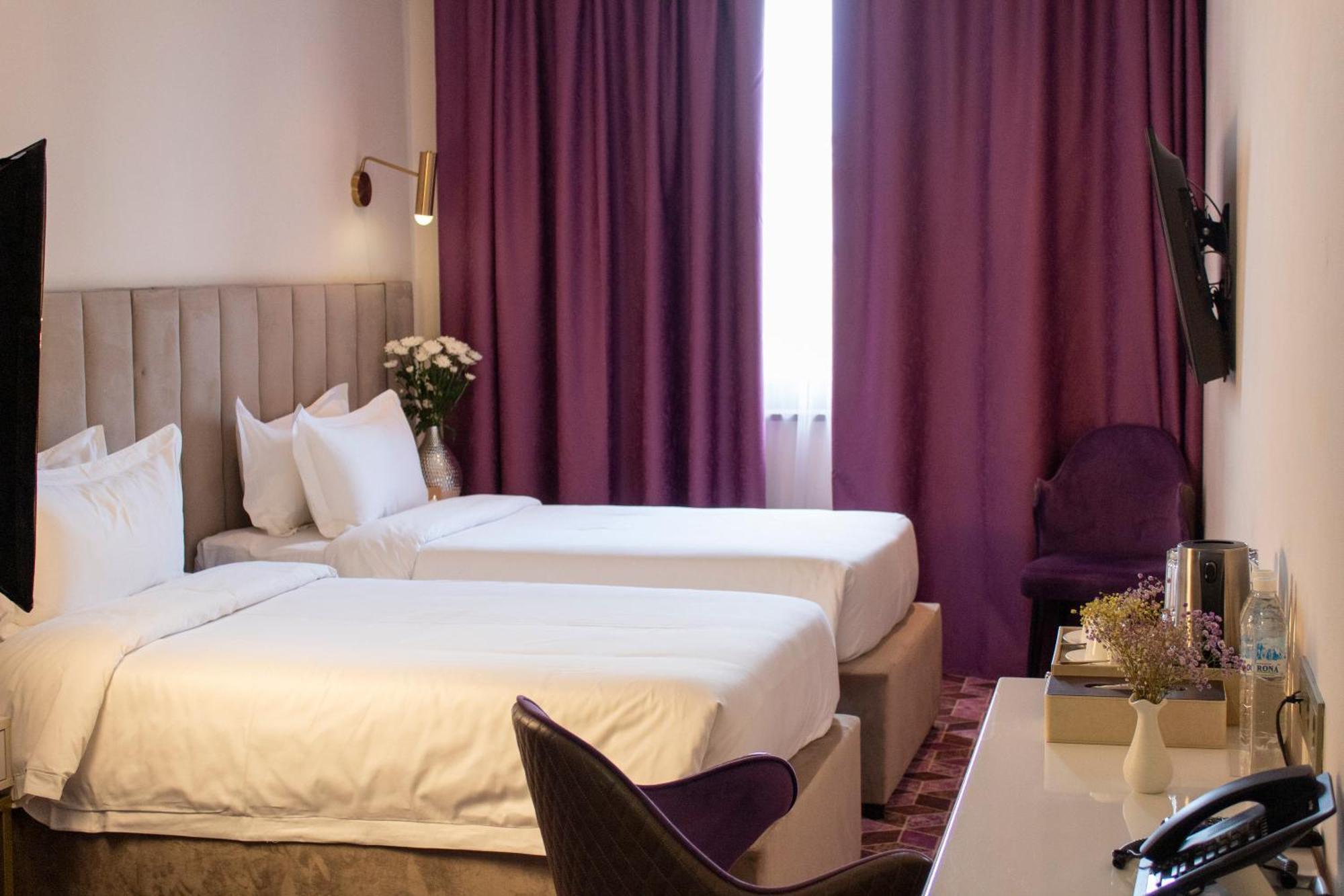 Orient Hotel בישקק מראה חיצוני תמונה