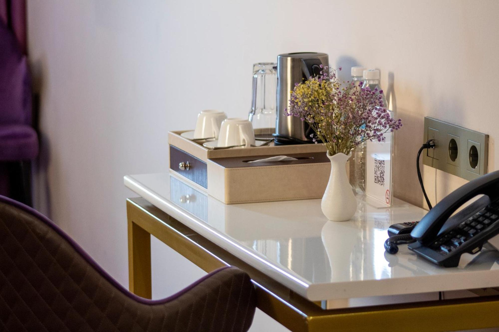 Orient Hotel בישקק מראה חיצוני תמונה